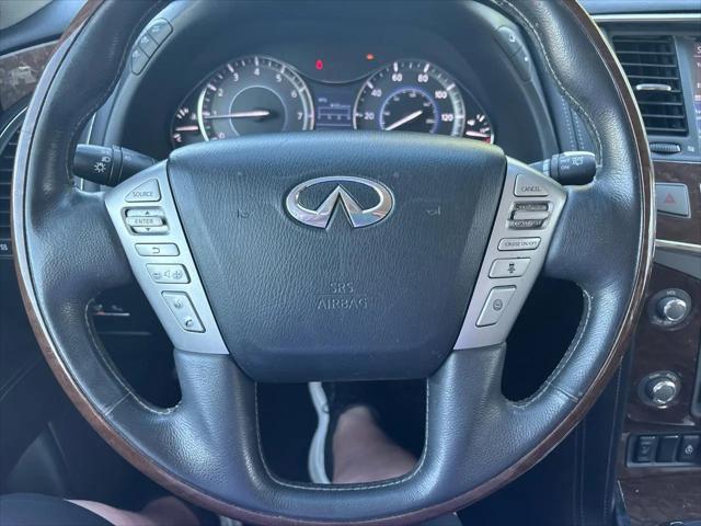 2017 INFINITI QX80 Standard