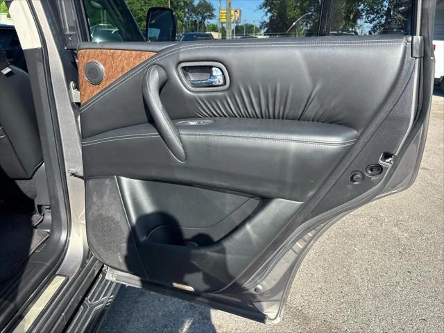 2017 INFINITI QX80 Standard