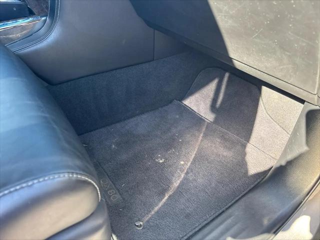 2017 INFINITI QX80 Standard