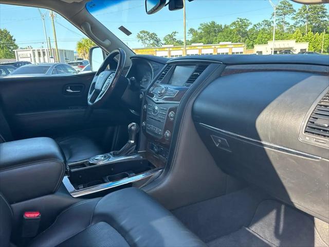 2017 INFINITI QX80 Standard