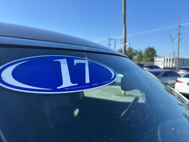 2017 INFINITI QX80 Standard