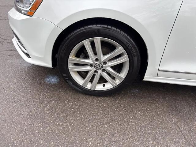 2017 Volkswagen Jetta 1.8T SEL
