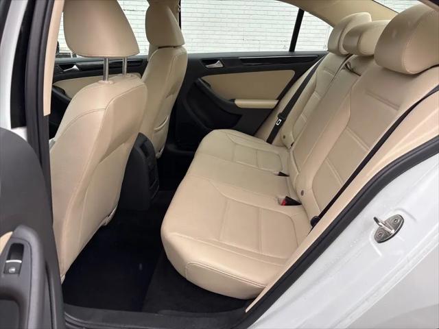 2017 Volkswagen Jetta 1.8T SEL