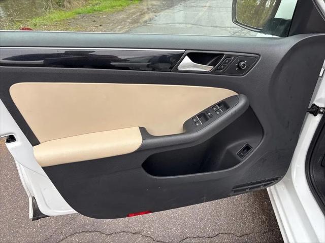 2017 Volkswagen Jetta 1.8T SEL