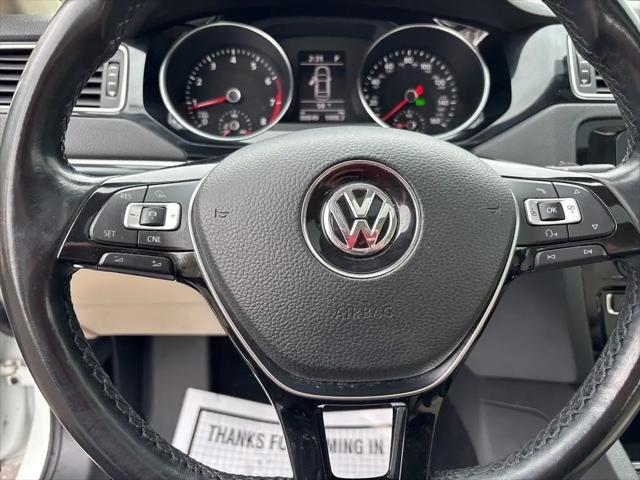 2017 Volkswagen Jetta 1.8T SEL