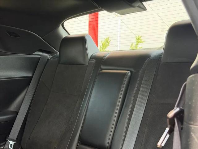 2016 Dodge Challenger R/T Plus
