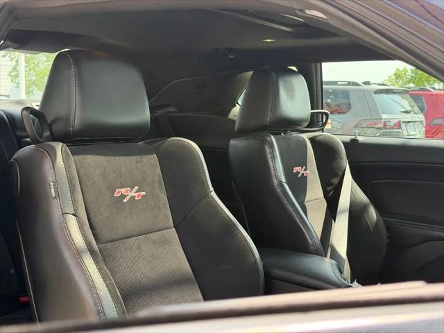 2016 Dodge Challenger R/T Plus