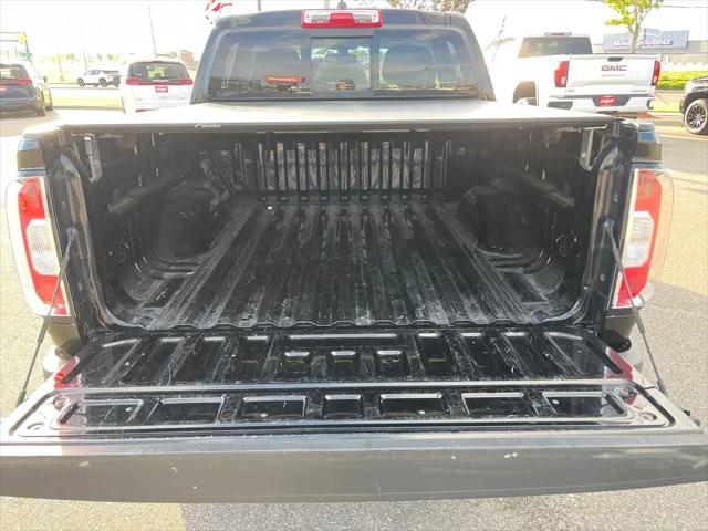 2022 GMC Canyon 2WD Crew Cab Short Box Elevation