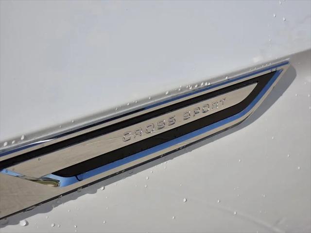 2026 Volkswagen Atlas Cross Sport SE with Technology