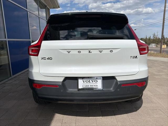 2021 Volvo XC40 T5 R-Design