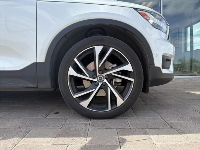 2021 Volvo XC40 T5 R-Design