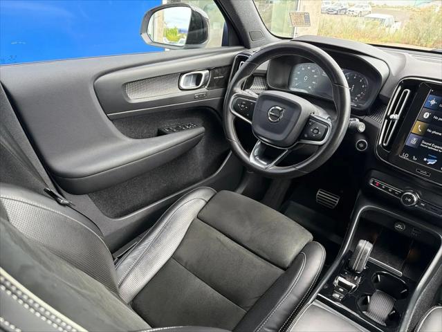 2021 Volvo XC40 T5 R-Design