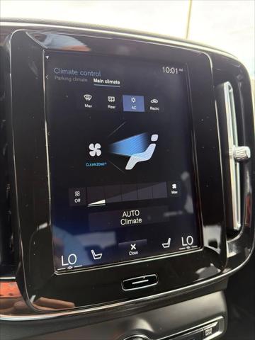 2021 Volvo XC40 T5 R-Design