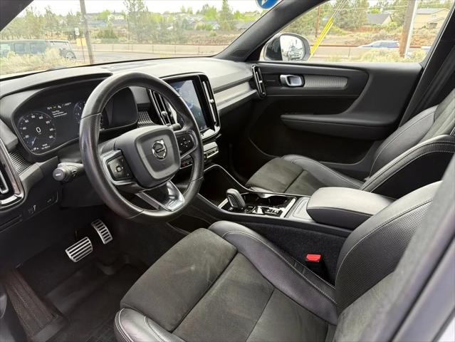 2021 Volvo XC40 T5 R-Design