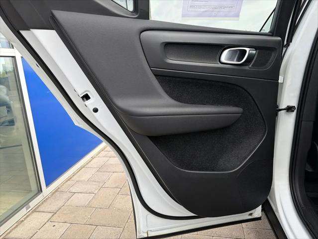 2021 Volvo XC40 T5 R-Design