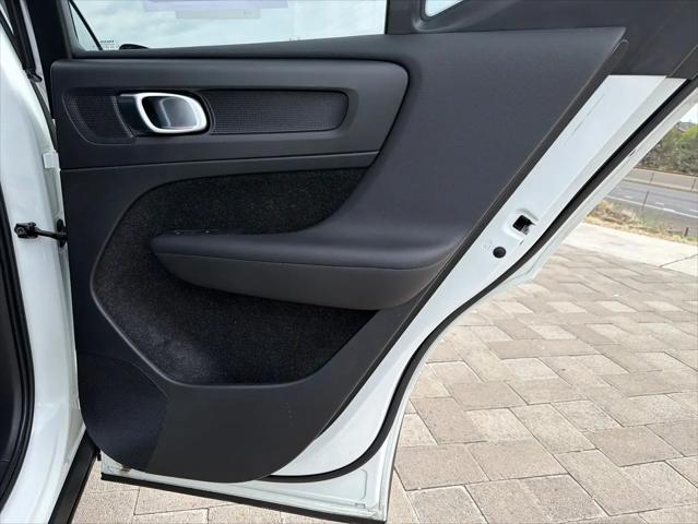 2021 Volvo XC40 T5 R-Design