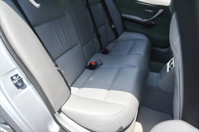 2006 BMW 325i 325i