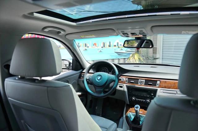 2006 BMW 325i 325i