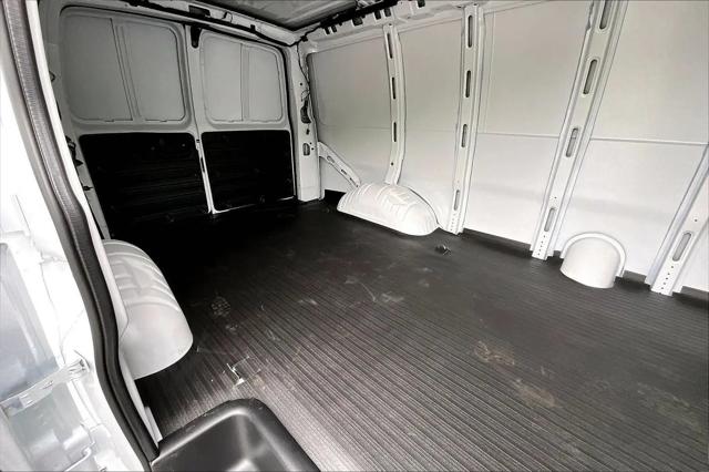 2026 Chevrolet Express Cargo Van 2500 Regular Wheelbase, WT, RWD