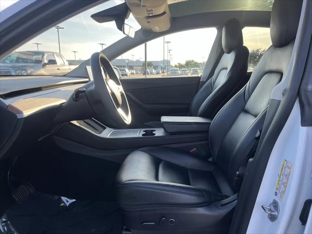 2022 Tesla Model Y Long Range Dual Motor All-Wheel Drive