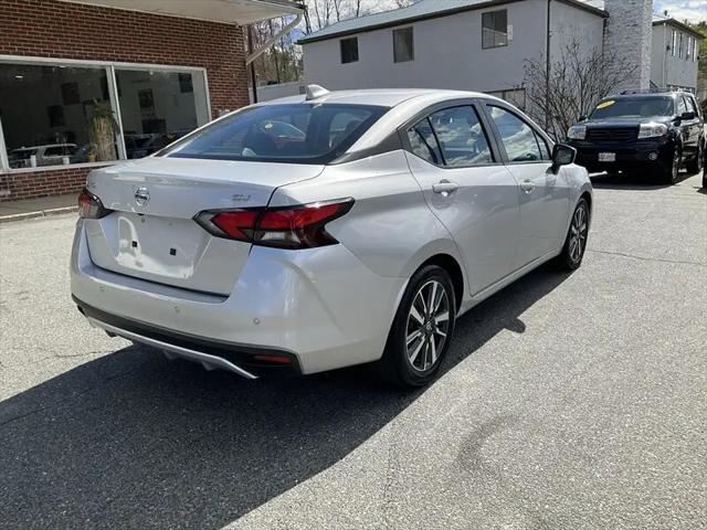 2021 Nissan Versa SV Xtronic CVT
