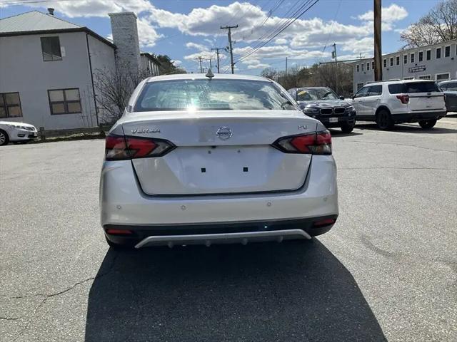 2021 Nissan Versa SV Xtronic CVT