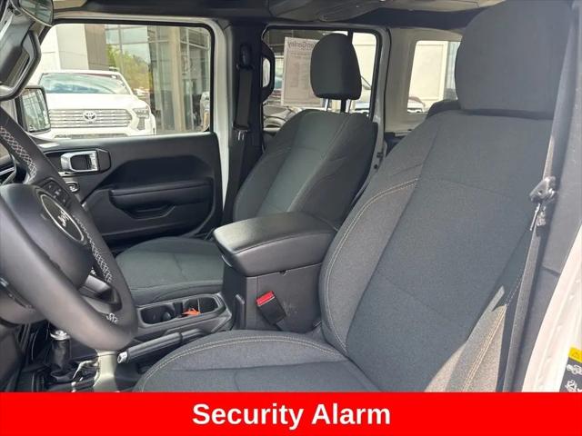 2025 Jeep Wrangler 4-Door Summit 4x4