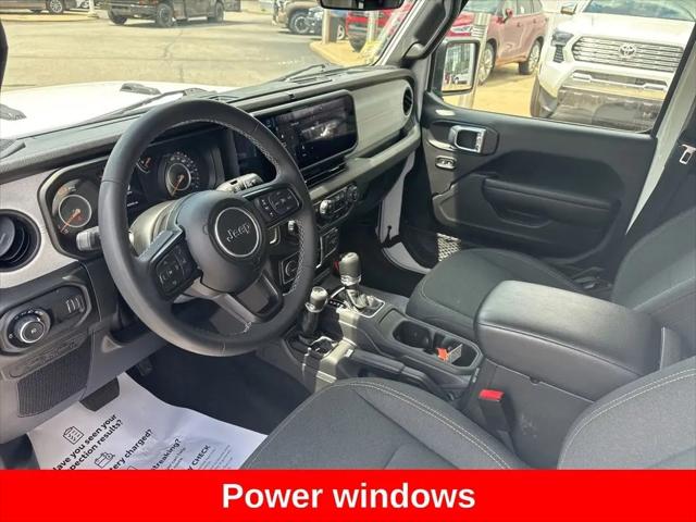 2025 Jeep Wrangler 4-Door Summit 4x4