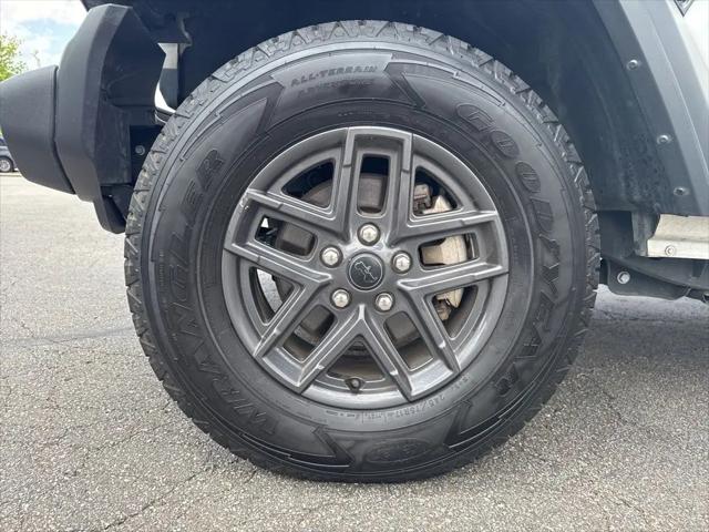 2025 Jeep Wrangler 4-Door Summit 4x4