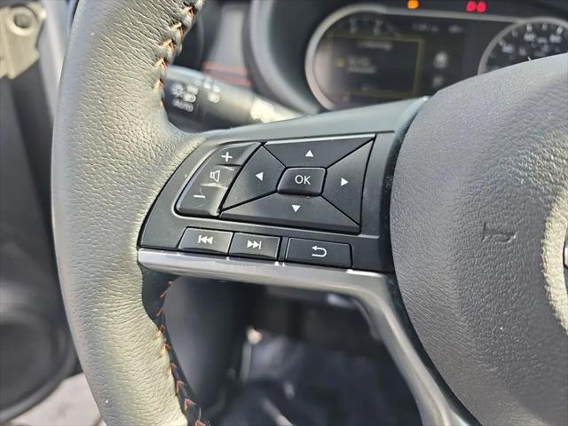 2019 Nissan Kicks SR