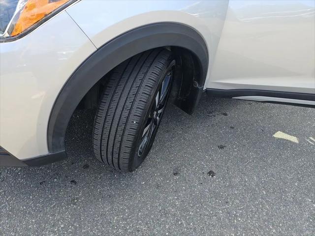 2019 Nissan Kicks SR
