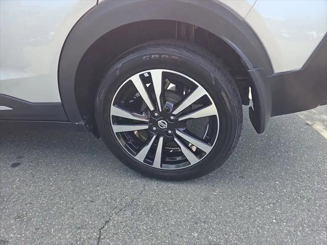 2019 Nissan Kicks SR