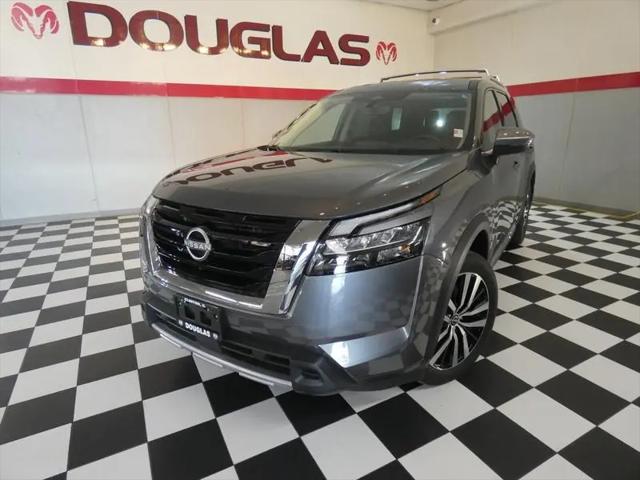 2025 Nissan Pathfinder Platinum FWD for sale in Clinton, IL