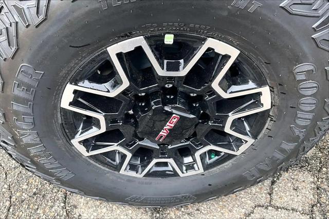 2026 GMC Sierra 2500HD Crew Cab, Standard Bed, AT4X, 4WD