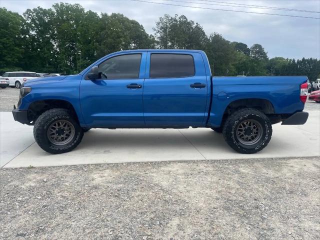 2017 Toyota Tundra SR5 5.7L V8