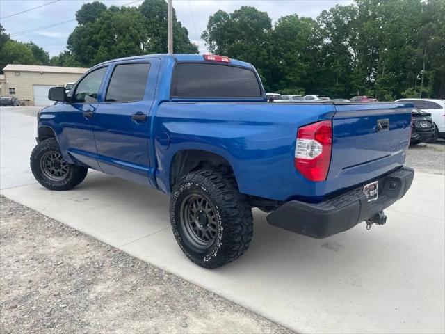 2017 Toyota Tundra SR5 5.7L V8