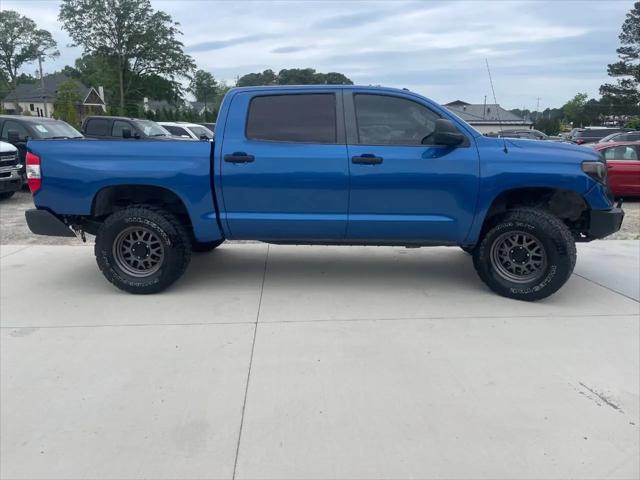 2017 Toyota Tundra SR5 5.7L V8