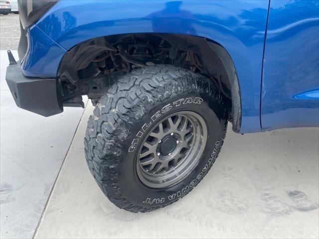 2017 Toyota Tundra SR5 5.7L V8