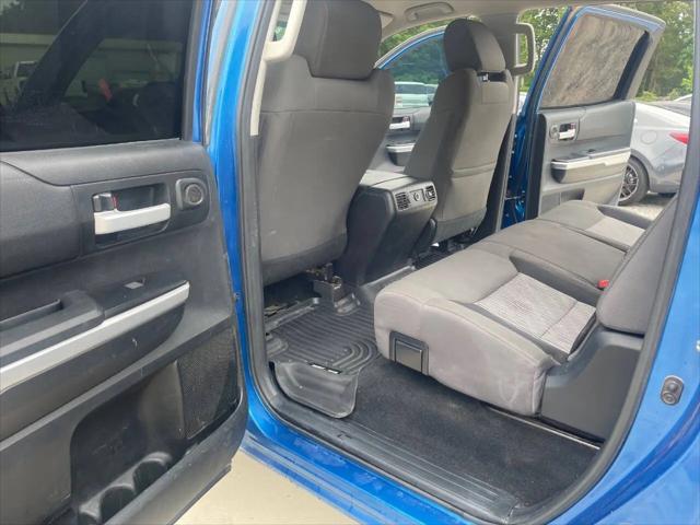 2017 Toyota Tundra SR5 5.7L V8