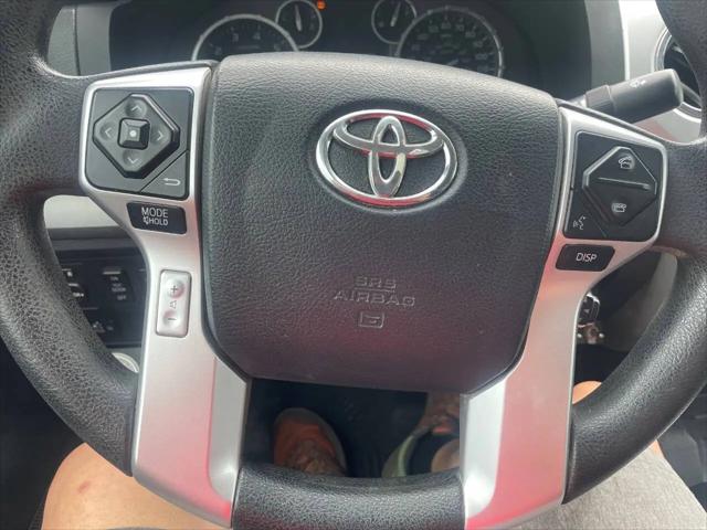 2017 Toyota Tundra SR5 5.7L V8