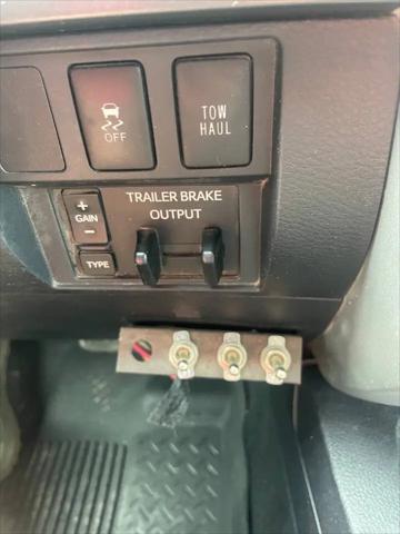 2017 Toyota Tundra SR5 5.7L V8