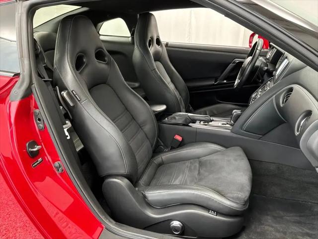 2016 Nissan GT-R Premium