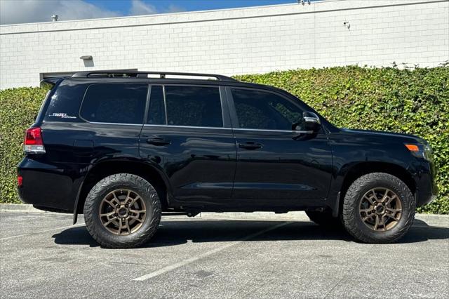 2020 Toyota Land Cruiser Heritage Edition