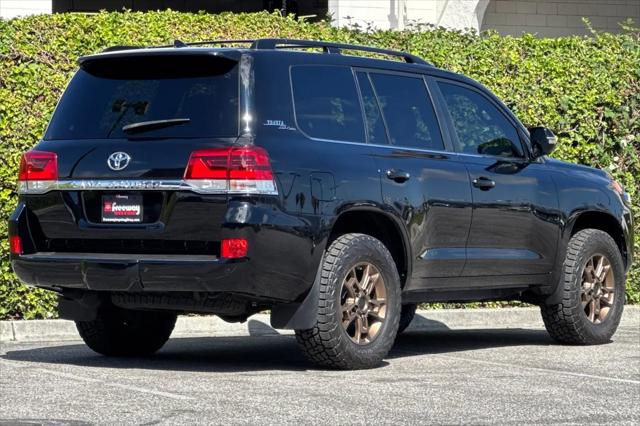 2020 Toyota Land Cruiser Heritage Edition