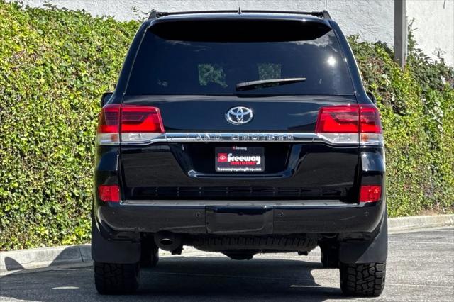 2020 Toyota Land Cruiser Heritage Edition