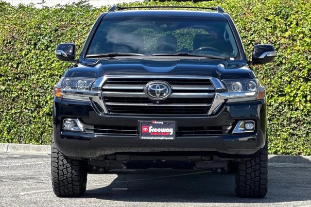 2020 Toyota Land Cruiser Heritage Edition