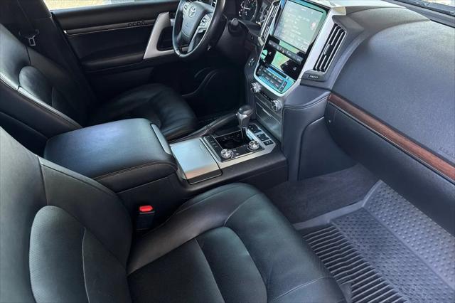 2020 Toyota Land Cruiser Heritage Edition