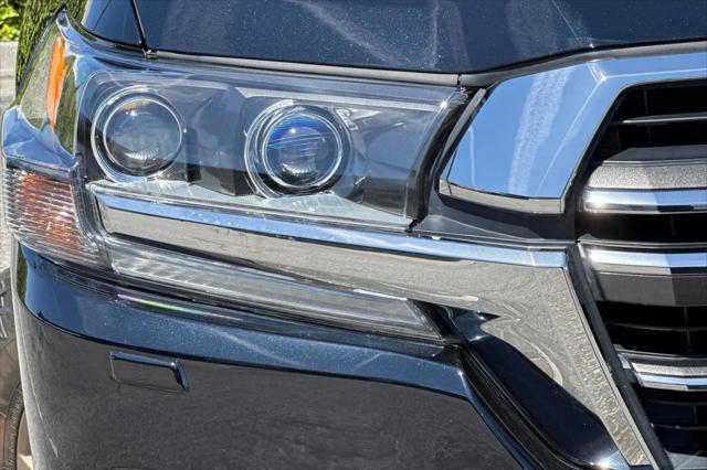 2020 Toyota Land Cruiser Heritage Edition