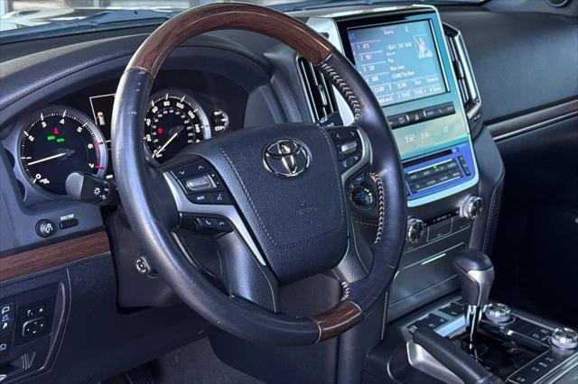 2020 Toyota Land Cruiser Heritage Edition