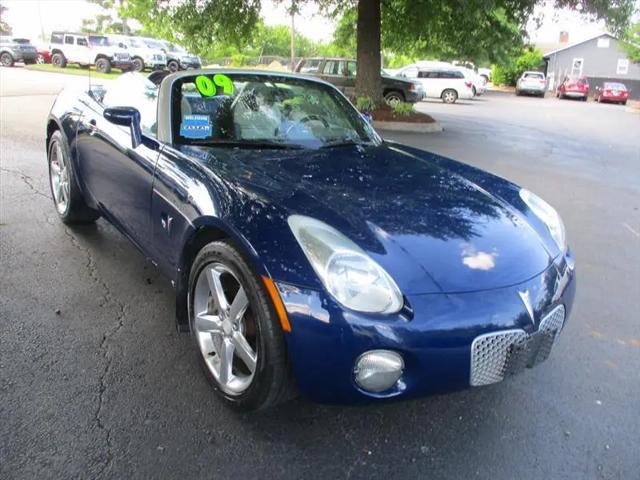 2009 Pontiac Solstice Convertible for sale in Knoxville, TN
